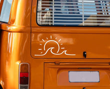 Lade das Bild in den Galerie-Viewer, Sonne und Welle - Aufkleber